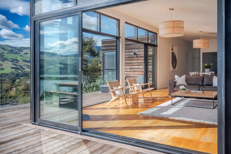 9 Lushingtons Bay Road Takamatua_8