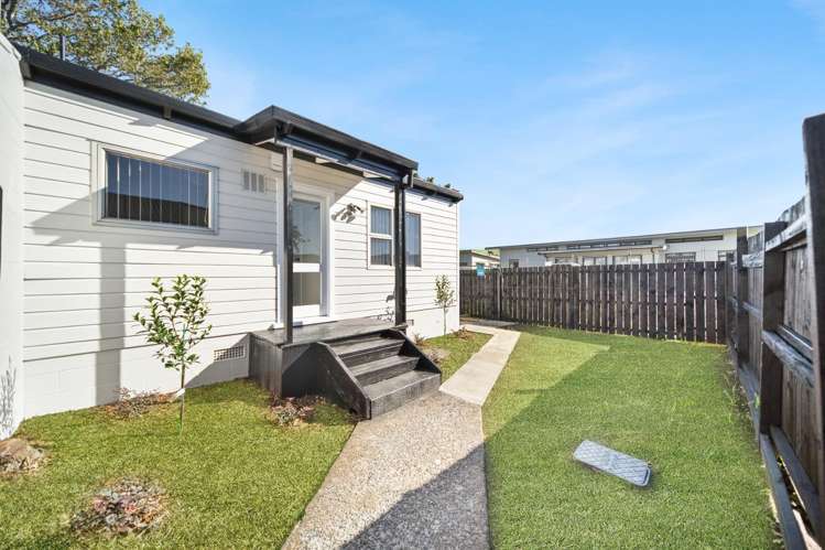 6/25-A Vine Street Mangere East_1