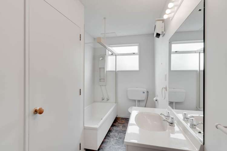 295I Waikawa Road Picton_16