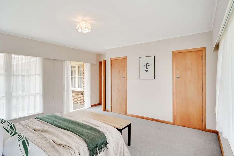 19 Scott Avenue Hamilton East_12