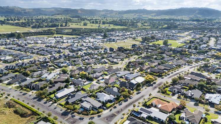 27 Norfolk Drive Cambridge_26