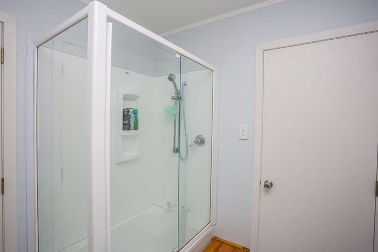 15 Sirrah Street Okitu_12