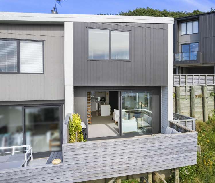 10/52 High Street Island Bay_15