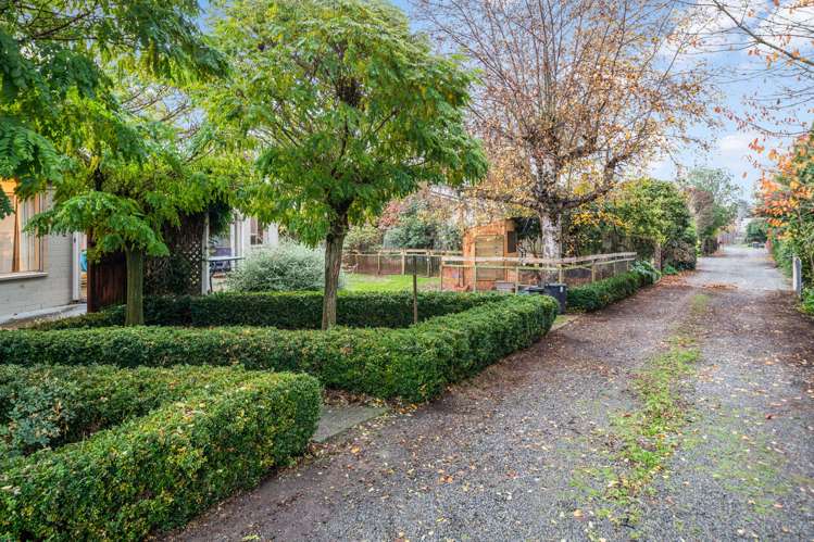 21 De Bloge Place Burwood_21