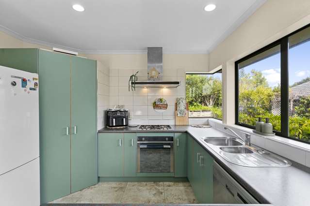 6 Araminta Place Beachlands_3