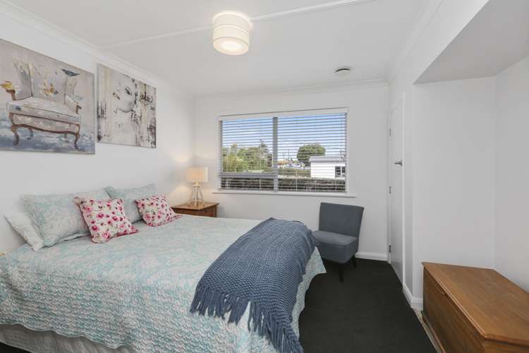 17 Tarahua Road Vogeltown_10