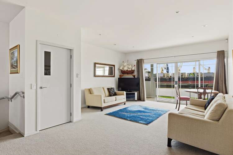 13/100 Customhouse Street Gisborne_0