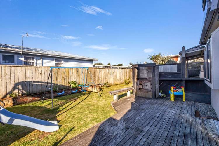 44 Park Lane Waitara_27
