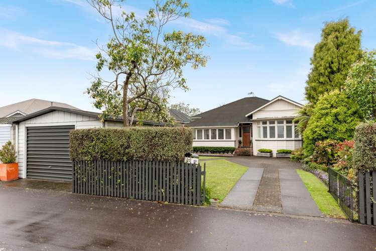 22 Nelson Crescent Napier South_19