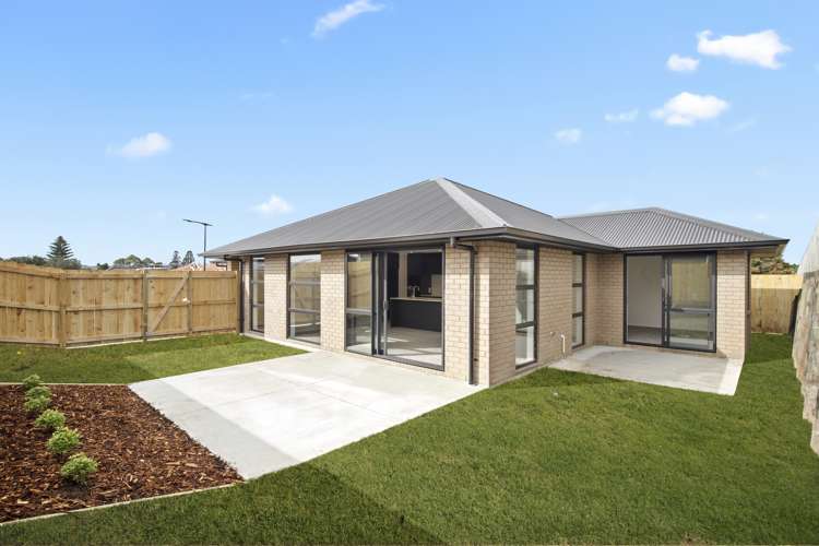 16 Paapaka Way Waiuku_2