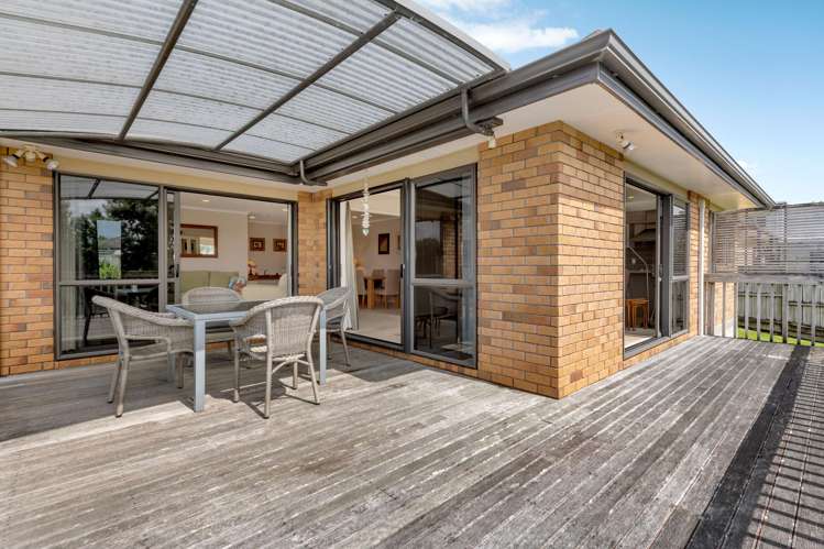 35 Fergy Crescent Wattle Downs_1