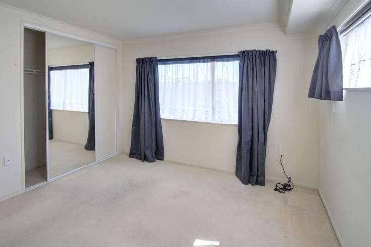 4/2 William Donald Drive Masterton_8