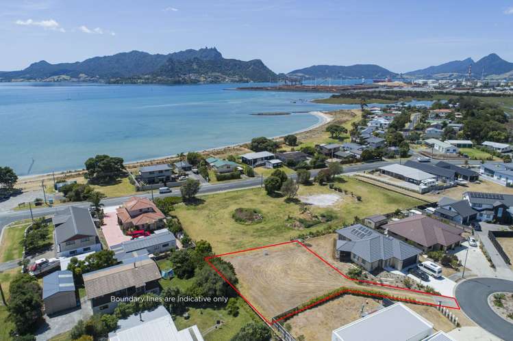 21 Finch Street One Tree Point_3