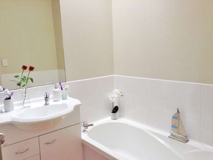 4 Barnea Circle Glen Eden_7