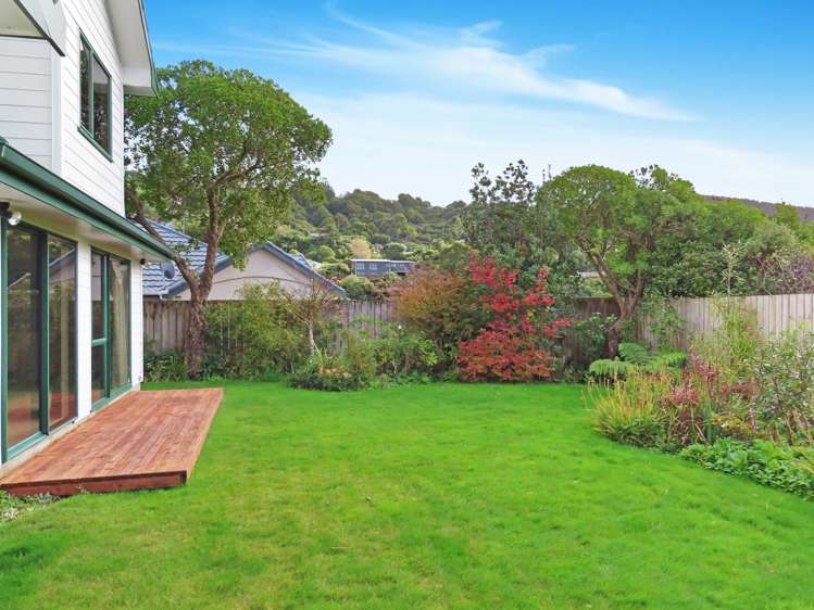 122 Redvers Drive Belmont_14