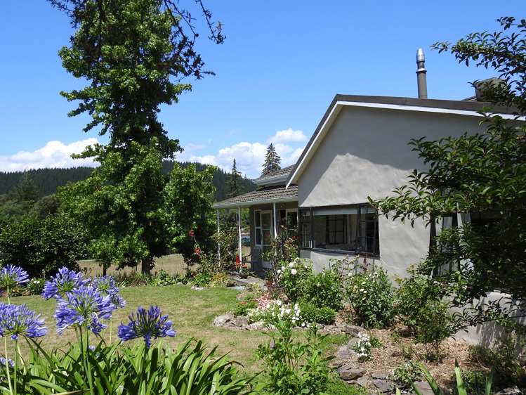 34 Leigh Road Wakefield_16