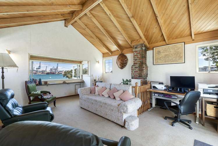 28 Queens Parade Devonport_13