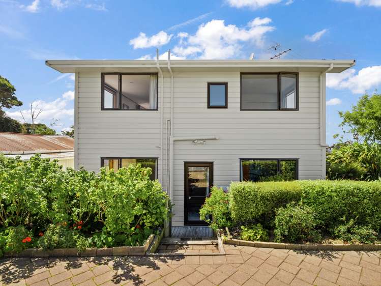 6 Frances Street Taieri Mouth_15