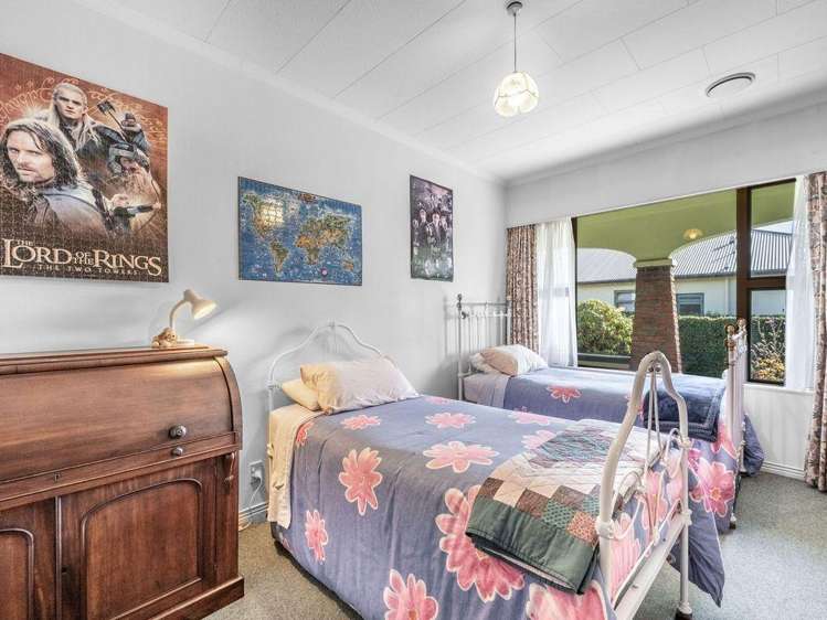  442 Queens Drive Windsor_8