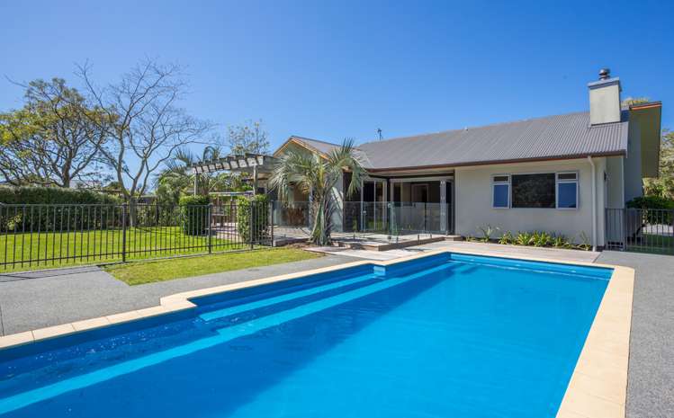 39a Lloyd George Road Wainui_3