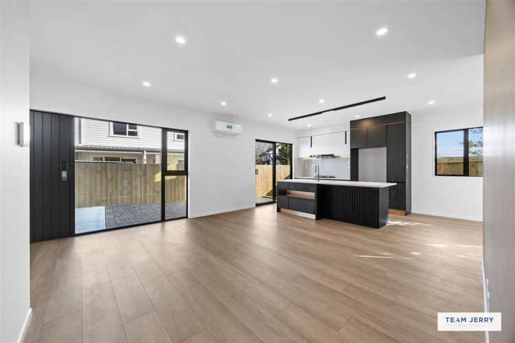 339C Bucklands Beach Road_1
