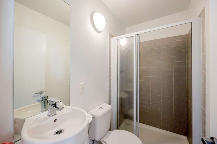 1007/10 Waterloo Quadrant Auckland Central_11