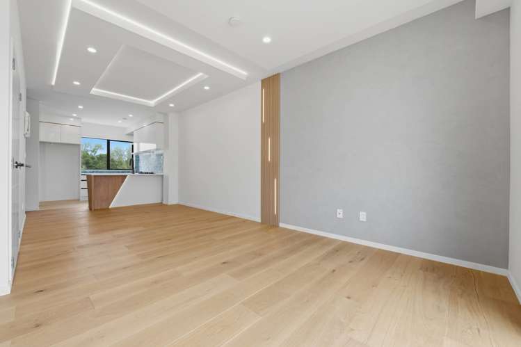 Unit 8/83 Otuwairoa Esplanade_3