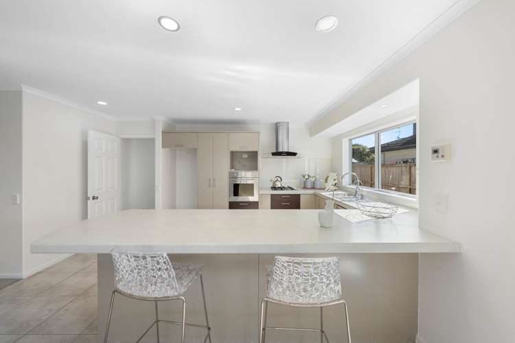 1 Pertosa Drive Flat Bush_10