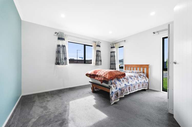 14 Peerless Avenue Takanini_12
