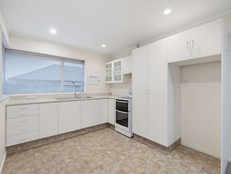 15 Kingsbury Avenue_1