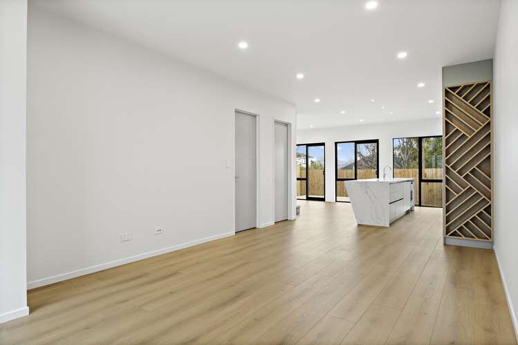 2/31 Weybridge Crescent_5