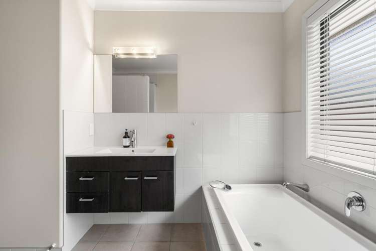 33 Heathfield Avenue 2750_15