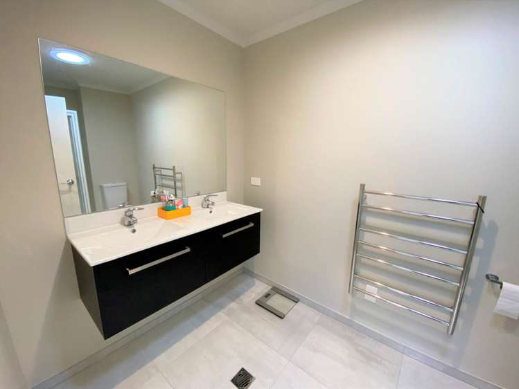 6 Peihana Road Hobsonville_8