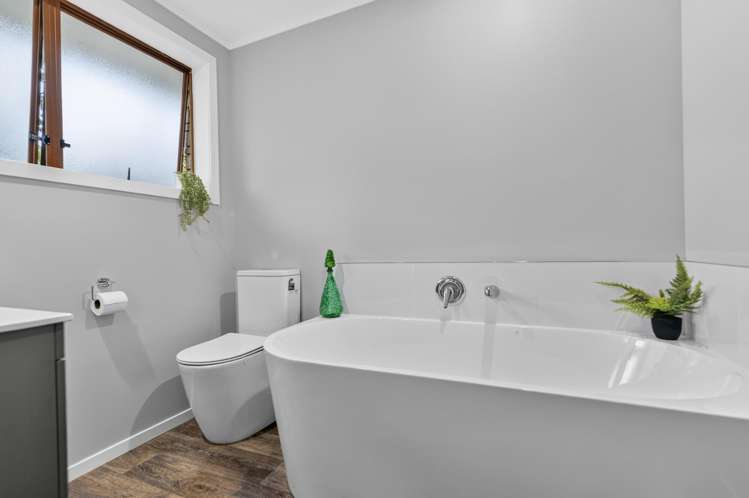 5 Newport Place Enderley_18