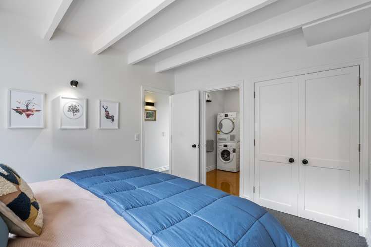 4 Goldleaf Hill Queenstown_16