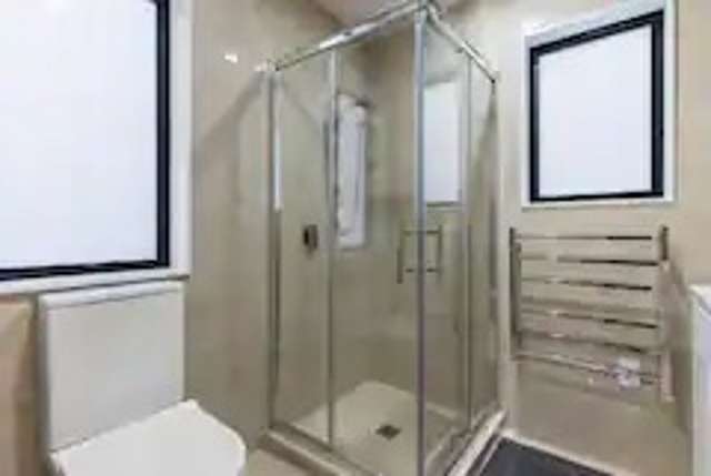 2/18 Jupiter Street 10938_4