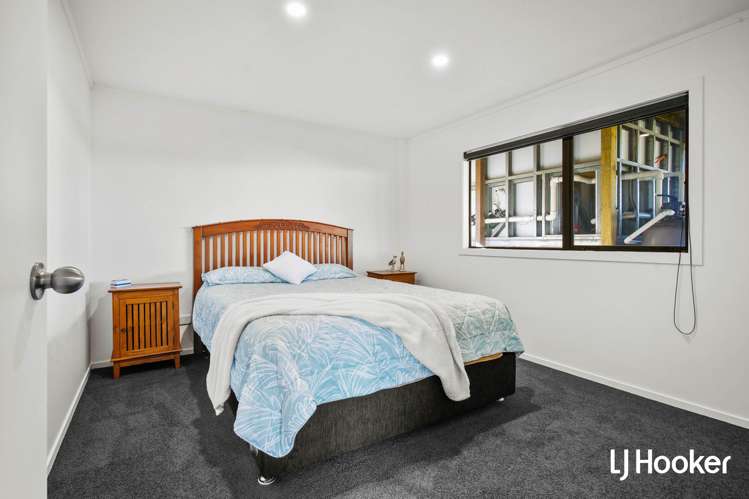 5 Marina Way Athenree_19