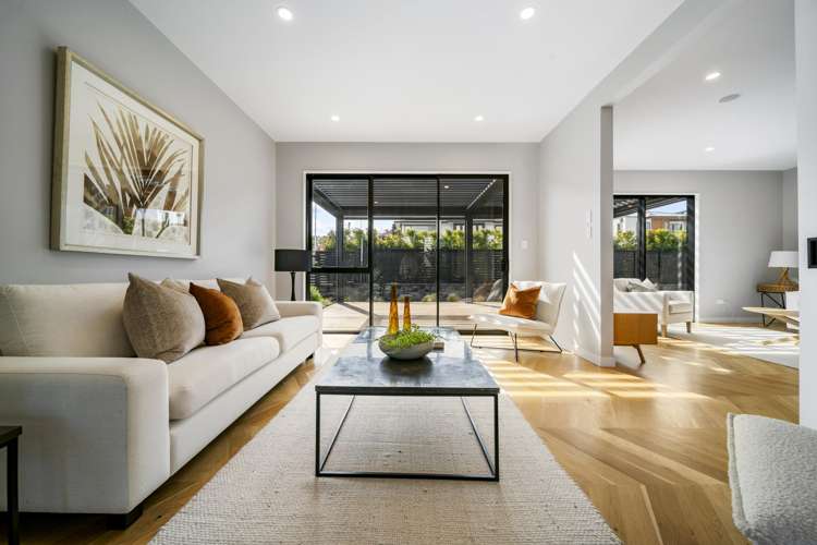 2 Hanikura Street Long Bay_14