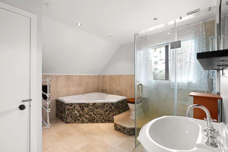 29 Perindale Drive Chartwell_24