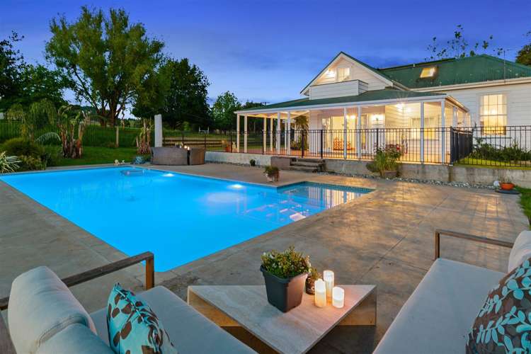 37 Pebble Brook Road Waitoki_14