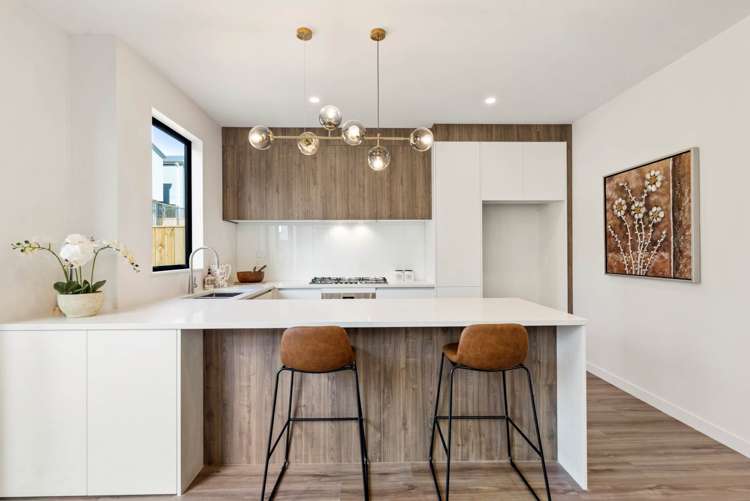 15 Bronzewater Drive Silverdale_1