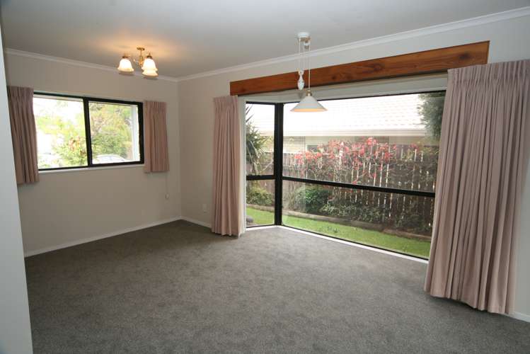 2a Doment Crescent Orewa_5