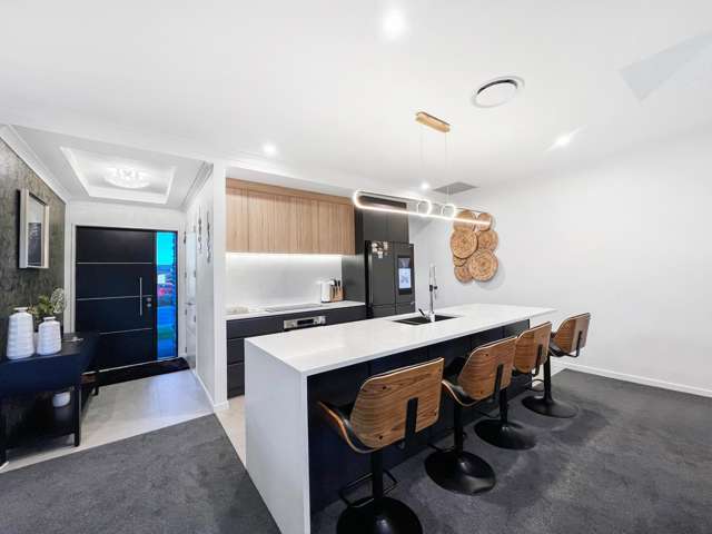 22 Verdeco Boulevard Lincoln_1