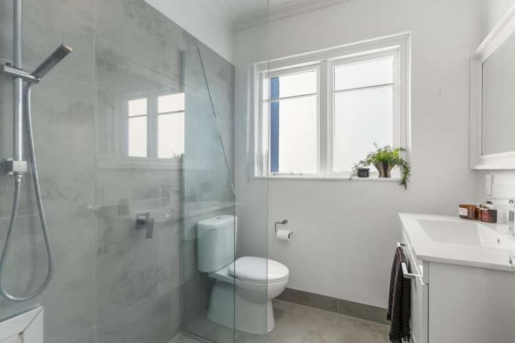 2/10 St Georges Bay Road Parnell_11