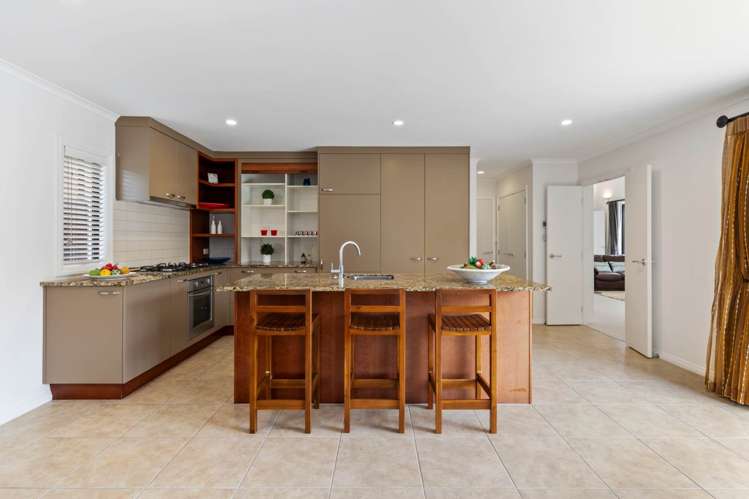 35 Bridgefield Crescent Flat Bush_12