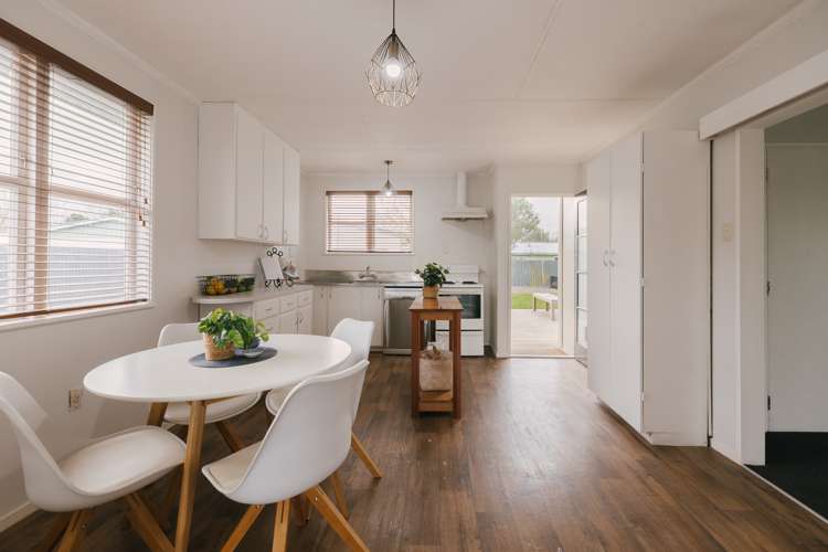 25 Mokau Place Terrace End_7