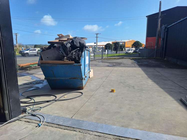 Unit A/2-30 Mill Road Helensville_10