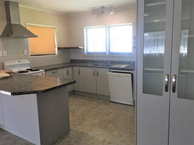 27 Abbotsford Street 3295_2