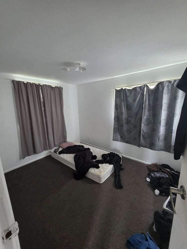 16 Clarkson Crescent Otara_18