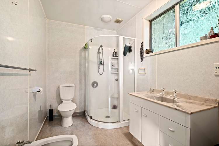 114 Huatoki Street Frankleigh Park_16